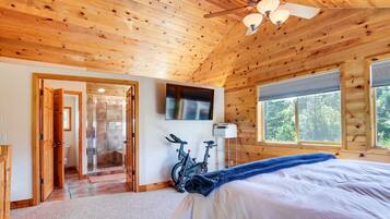 Tabla de planchar con plancha, wifi y ropa de cama