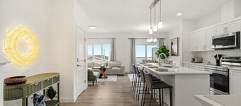Mountain View Retreat with Two King Beds and Full House
