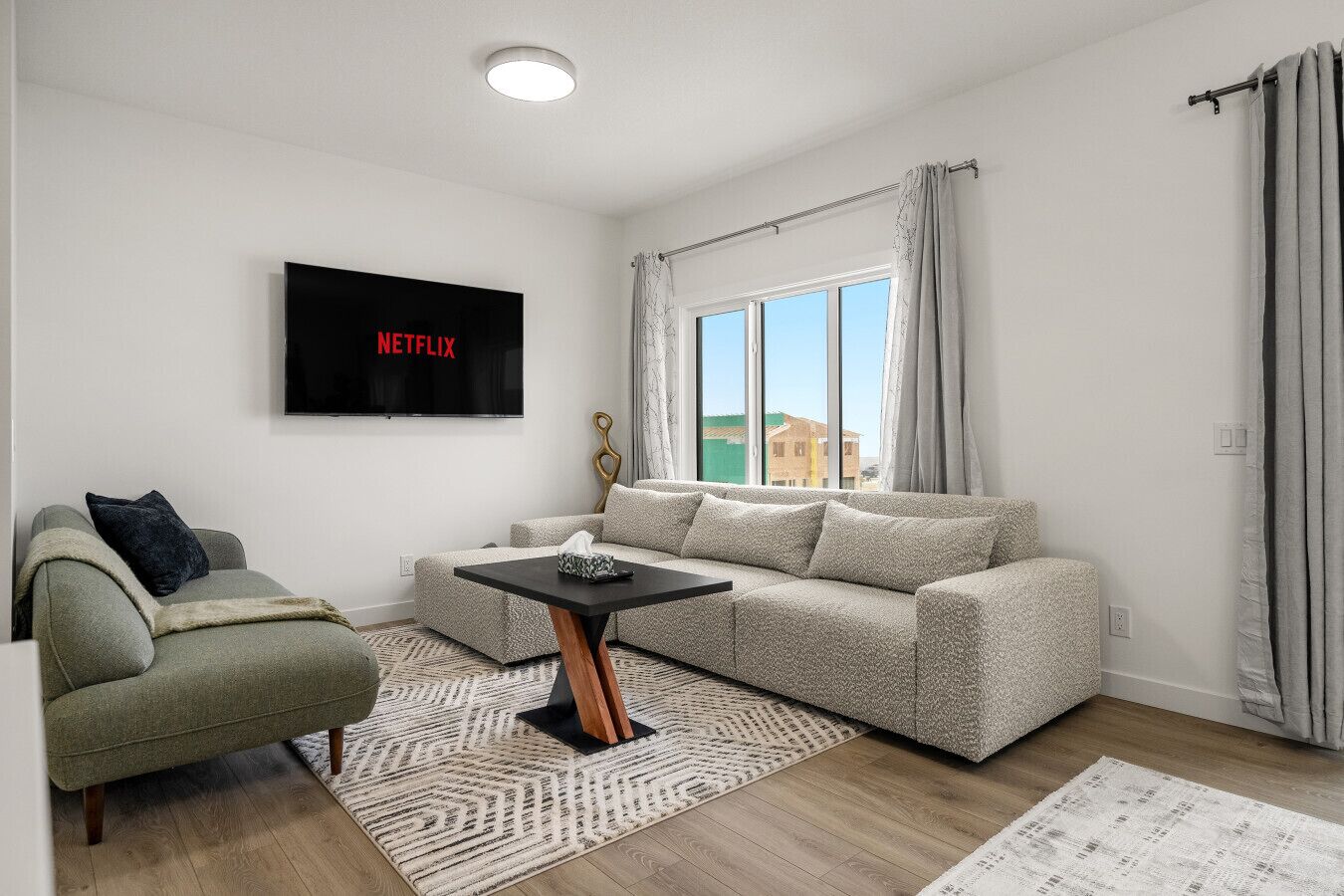Smart TV, offices
