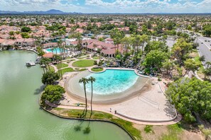 Outdoor pool - Val Vista Lakes Salt Water Pool Gem (Gilbert)