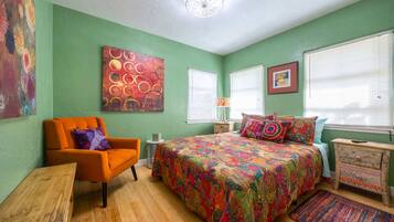 3 bedrooms, iron/ironing board, travel crib, WiFi