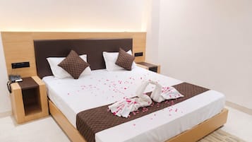 Bộ đồ giường kháng dị ứng, bàn, phòng cách âm