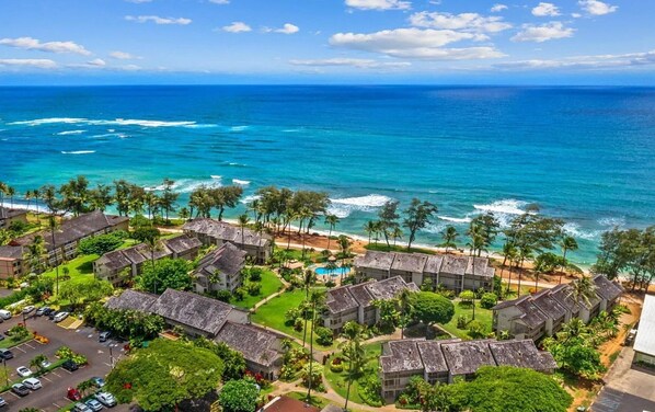 Aerial view - Beautiful OCEAN VIEW with free Parking & Top Floor (Kapaʻa)