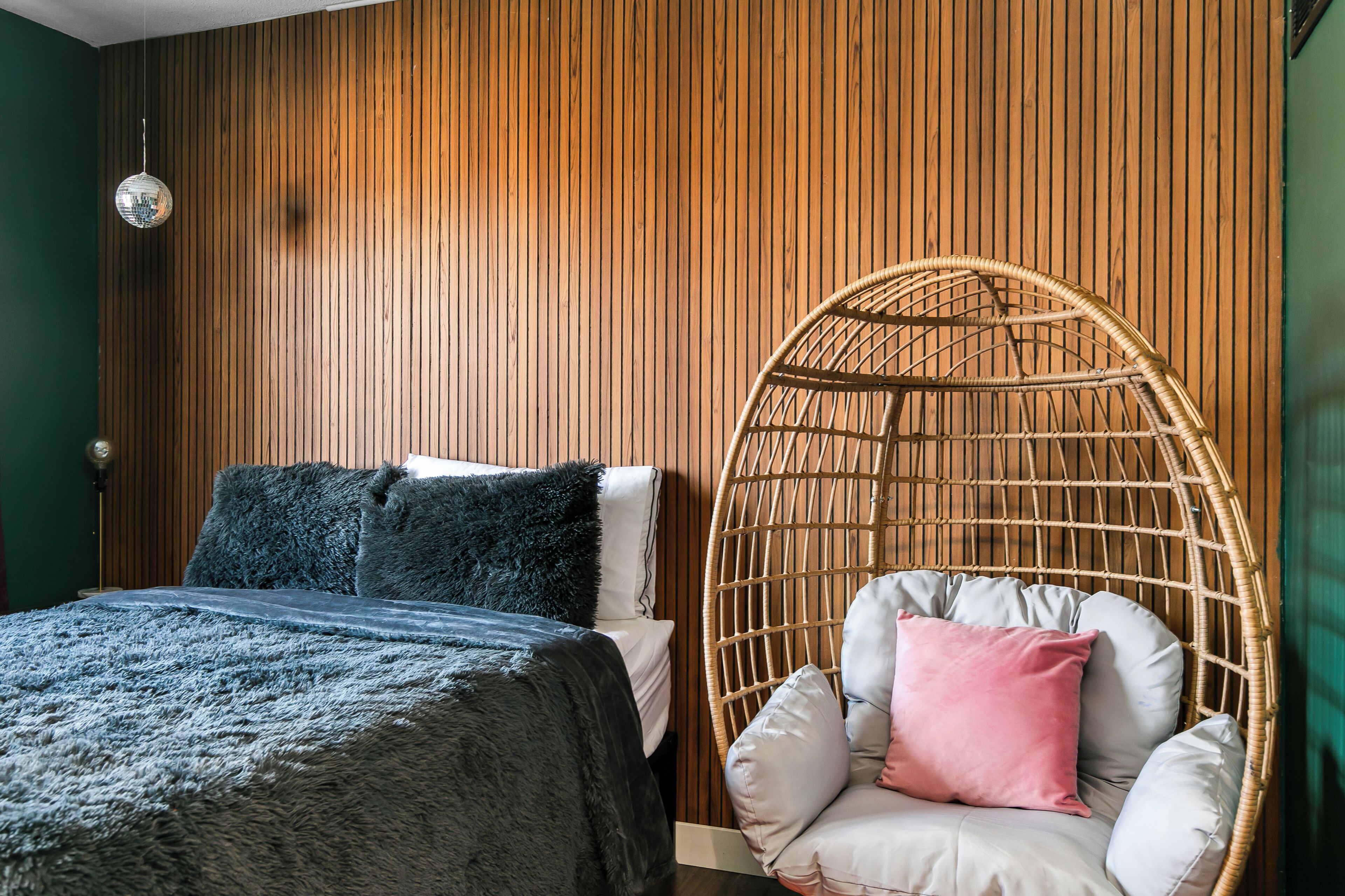 3 室のベッドルーム、アイロン / アイロン台、WiFi、ベッドシーツ