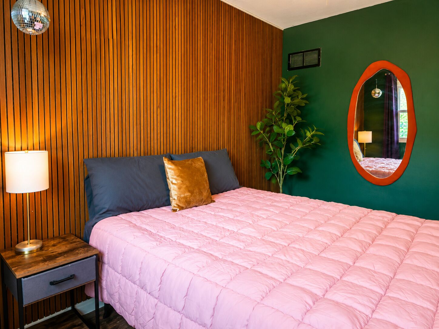 3 Schlafzimmer, Bügeleisen/Bügelbrett, WLAN, Bettwäsche