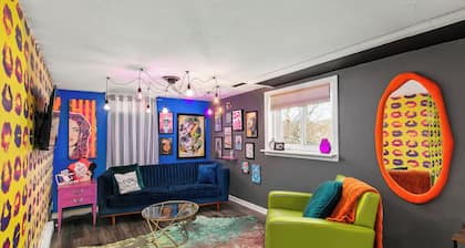 Insta-worthy 3-bedroom house in Des Moines