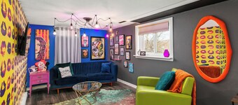 Insta-worthy 3-bedroom house in Des Moines