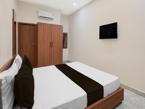 Collection O Chorwad Perial Inn