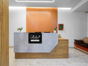 House | Reception - Collection O Chorwad Perial Inn (Maliya)