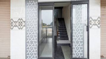 House | Reception