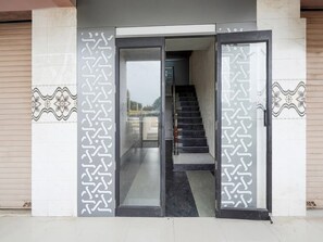 House | Reception