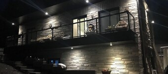 Places to stay bbq ac heat parking wiffi