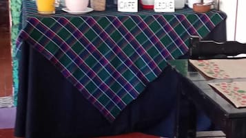 Ilmainen päivittäinen mannermainen aamiainen