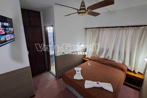 In-room safe, free WiFi