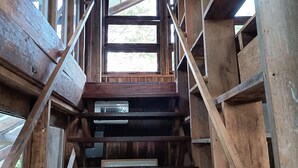 Interior - Private Wooden Pool Villa in Mae Rim for 4-6 Guests (Mae Rim)