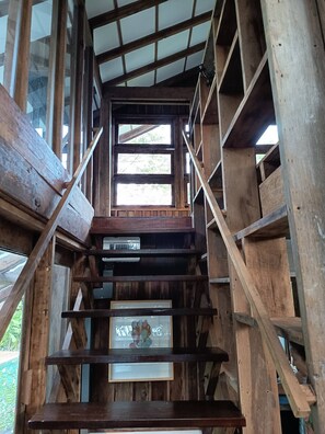 Interior - Private Wooden Pool Villa in Mae Rim for 4-6 Guests (Mae Rim)