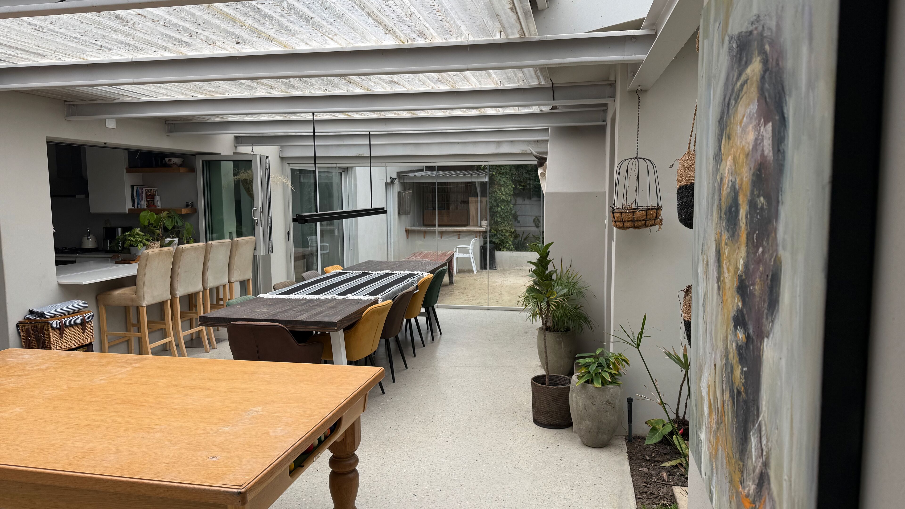 تناول الطعام بالخارج