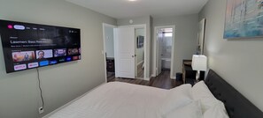 1 chambre, fer et planche à repasser, Wi-Fi gratuit, draps fournis