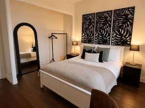 2 bedrooms, iron/ironing board, WiFi, bed sheets - The Yellow Door, Inverness (Inverness)