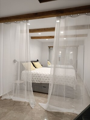 Iron/ironing board - Cozy 1-bedroom villa in Skopelos in romantic part with a breathtaking view (Skopelos)