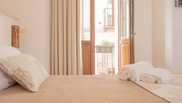 1 室のベッドルーム、WiFi (無料)、ベッドシーツ