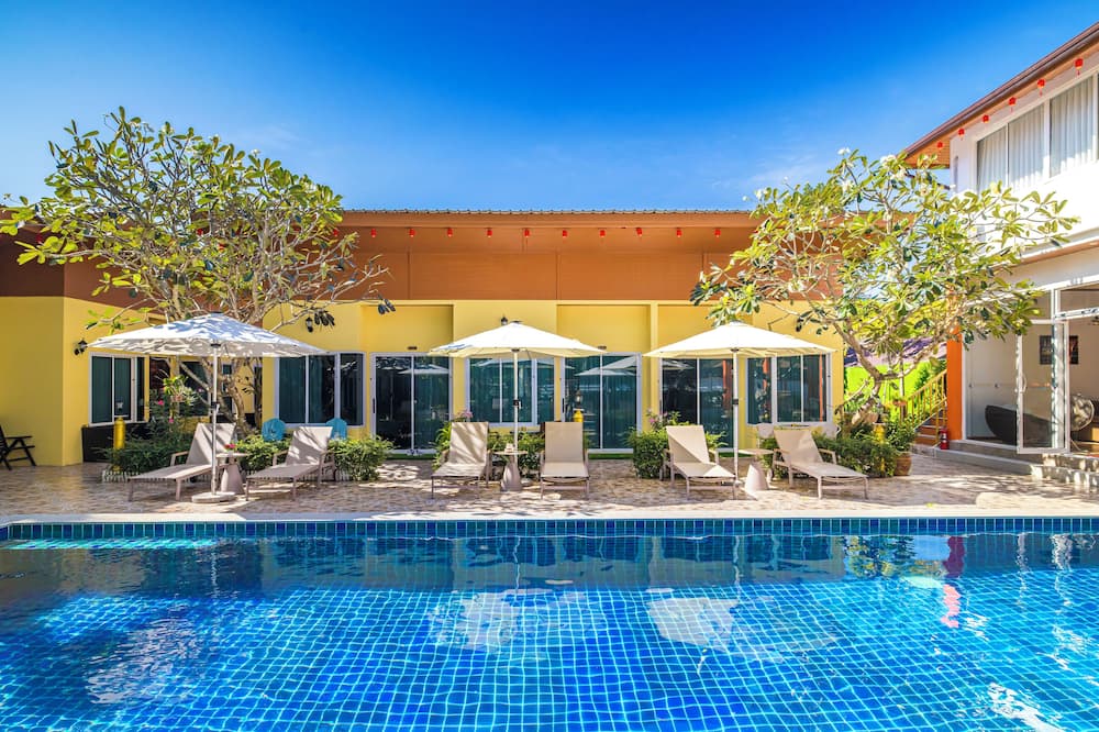 Tongtong Garden Holiday Hotel