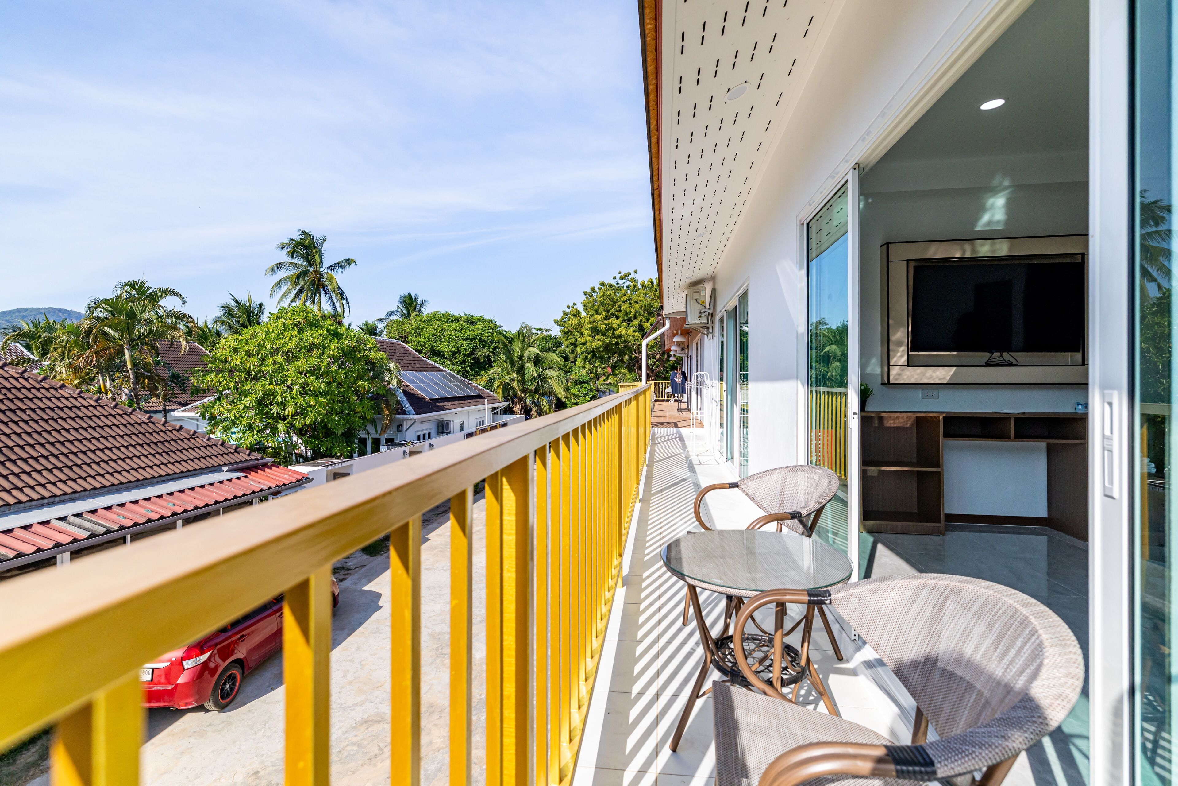 Chambre Double Supérieure, balcon, vue établissement | Vue de la chambre