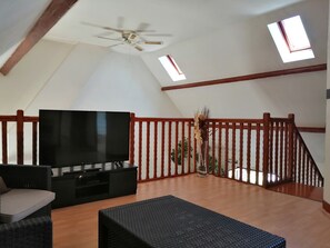 Interior - Large comfortable house for 6 people (Saint-Malo-de-Guersac)