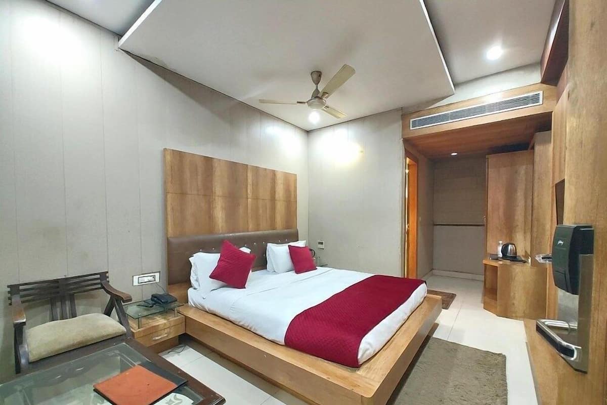 Allergivenligt sengetøj, skrivebord, lydisolering, gratis Wi-Fi