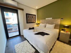 2 bedrooms, iron/ironing board, WiFi, bed sheets - Urban Elegance in the Heart of Guéliz - Your Privileged Address in Marrakech (Marrakesh)