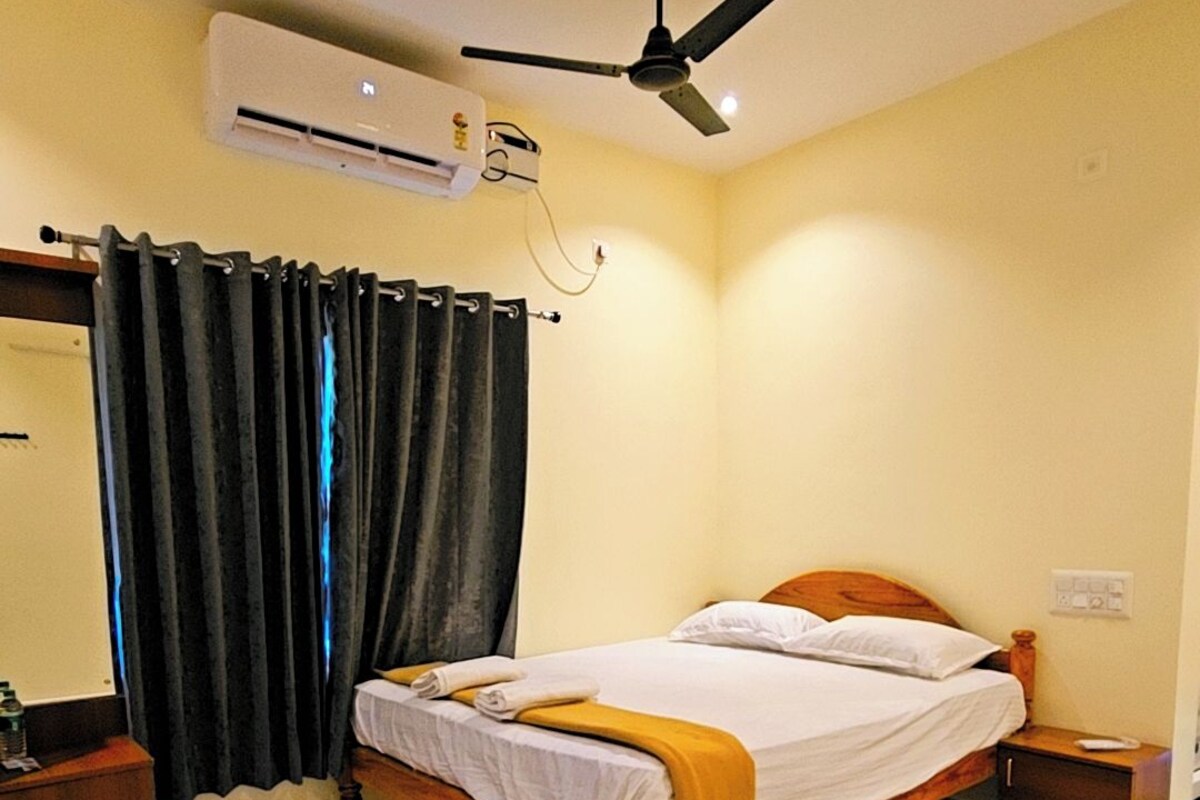 ห้องดีลักซ์ดับเบิล, ระเบียง, วิวทะเล | บริเวณนั่งเล่น