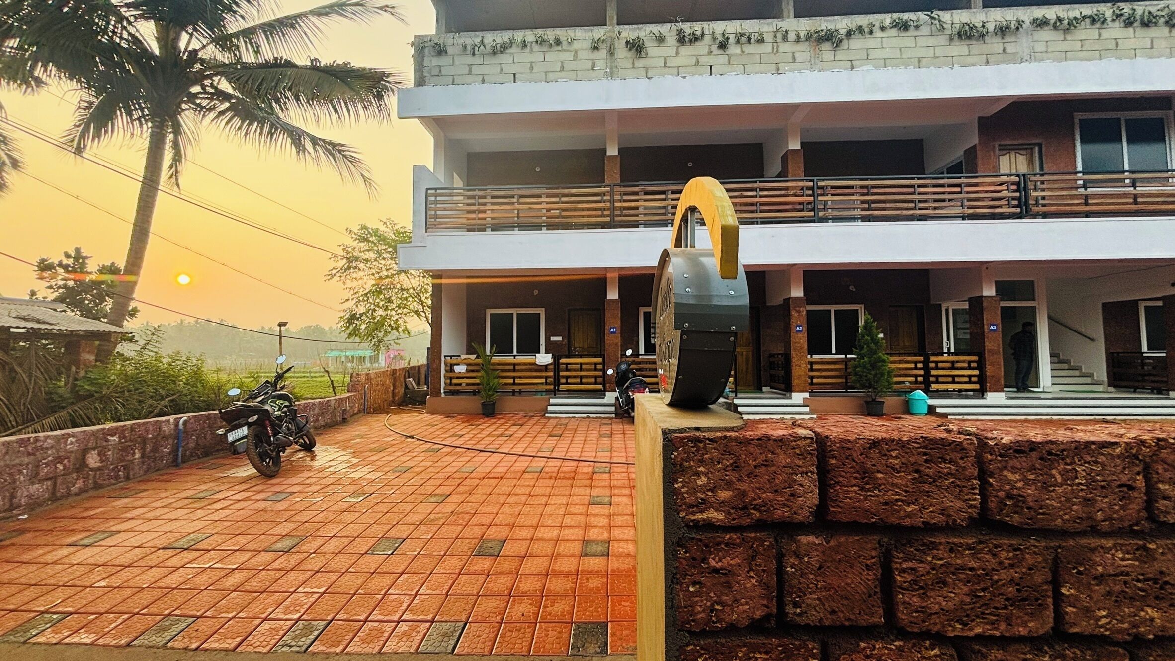 숙박 시설 정면