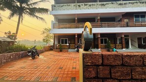 Ảnh chưa phân loại, 4 trong số 10 ảnh, nút