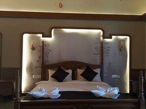 Executive Studio Suite - Coffee Gudda Resort  (Mudigere)