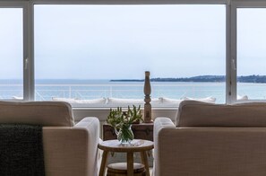 Interior - Beach House with incredible Bay Views (Mount Martha)