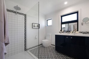 Hair dryer - Romantic Getaway in Daylesford (Daylesford)