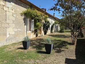 Property grounds - Magnificent farmhouse, breathtaking view, heated swimming pool (Saint Privat en Périgord)
