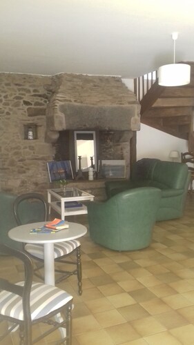 Maison vacances en Bretagne bord de mer proche St Malo dans village de pêcheurs