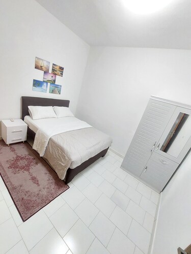 F3 air-conditioned with terrace - 1 minute from the beach