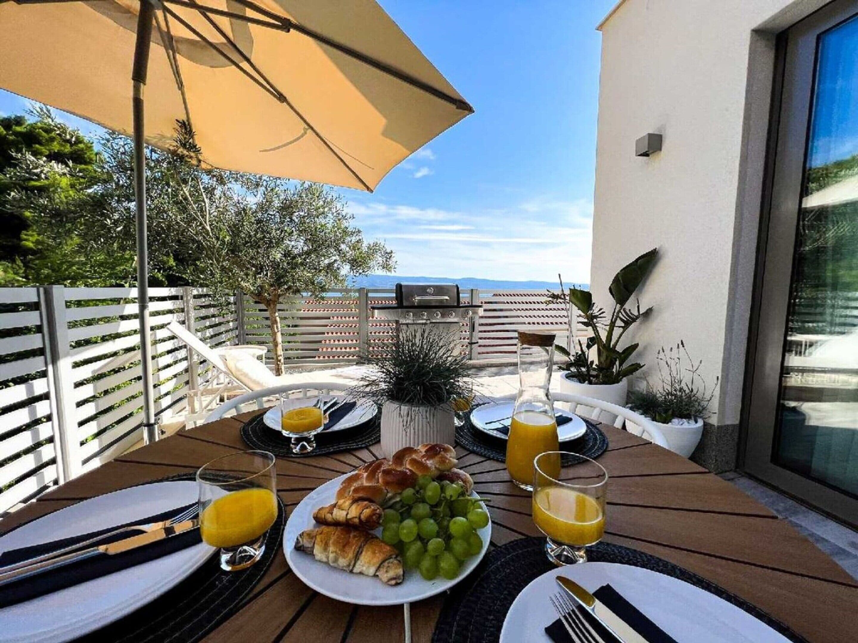 Villa | Balcony