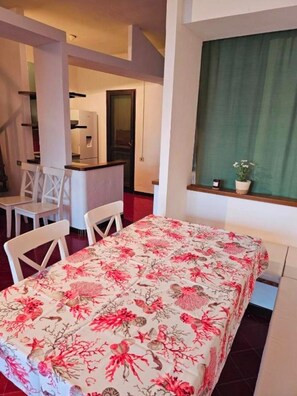 تناول الطعام