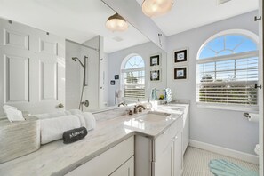 Executive House, 3 Bedrooms, Hot Tub | Bathroom - Terra Ceia Private Saltwater Pond Home (Palmetto)