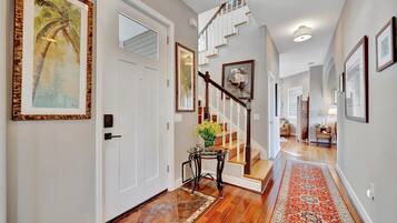 Executive House, 3 Bedrooms, Hot Tub | Interior