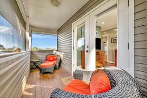 Executive House, 3 Bedrooms, Hot Tub | Living area