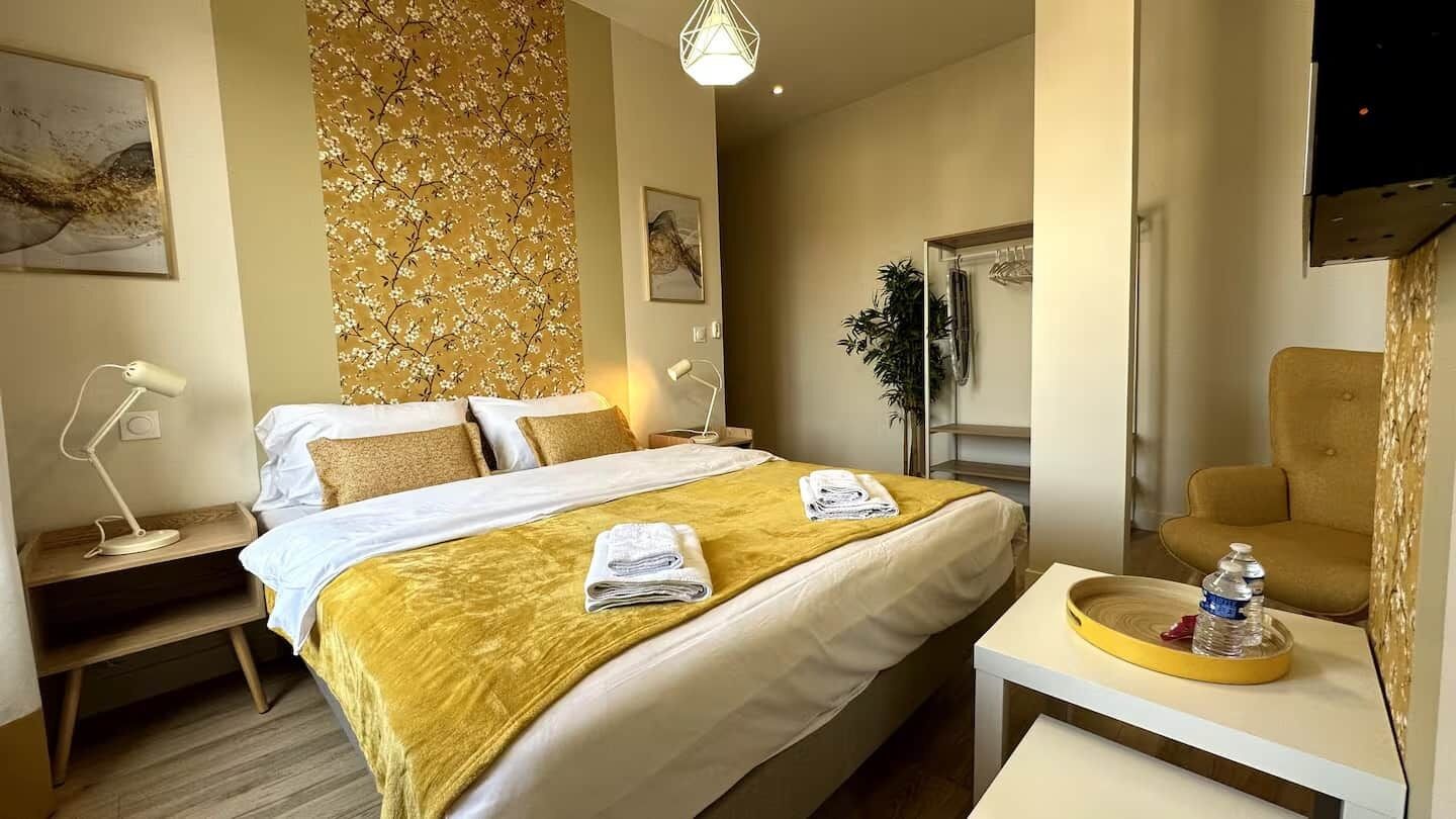 1 chambre, fer et planche à repasser, Wi-Fi, draps fournis