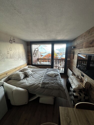 Apartment-Alpe d'Huez aux Bergers at the foot of the slopes