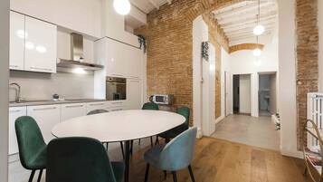 Comfort Apartment, City View | Private kitchen
