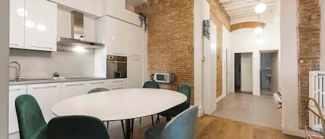 Appartement Confort, vue sur la ville | Cuisine privée