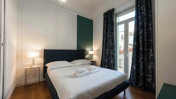 Apartamento conforto, vista para a cidade | Ferros/tábuas de passar roupa, Wi-Fi de cortesia