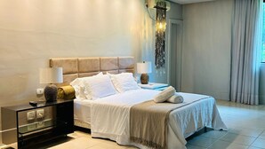 6 bedrooms, iron/ironing board, internet, bed sheets